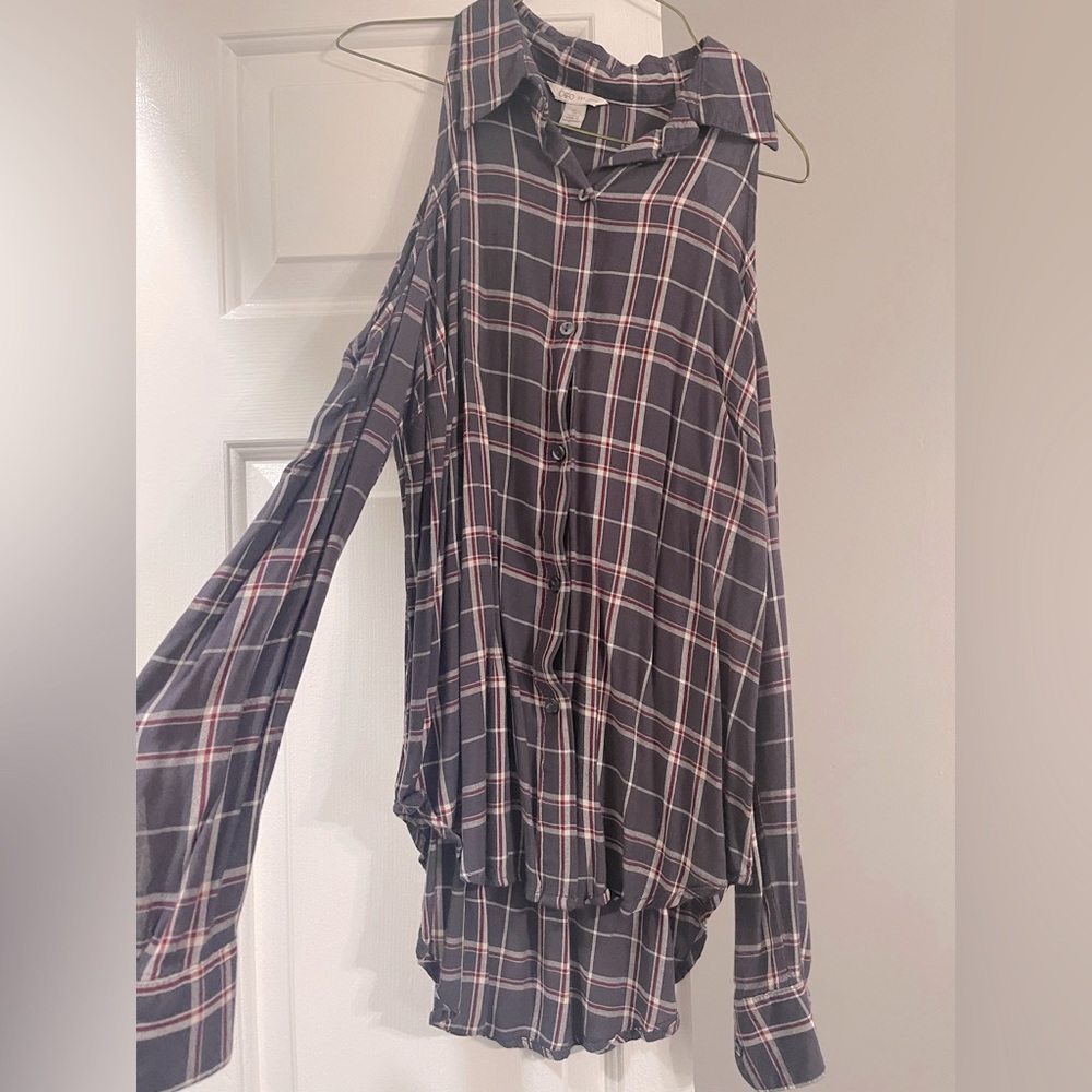 Cato cold shoulder womens blouse size small